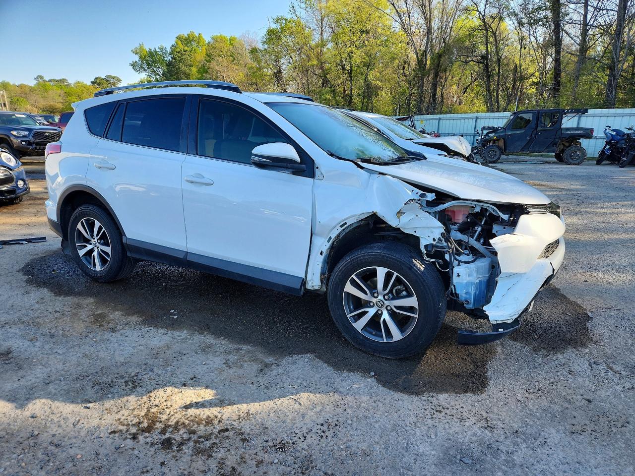 2018 TOYOTA RAV4 XLE photo 4