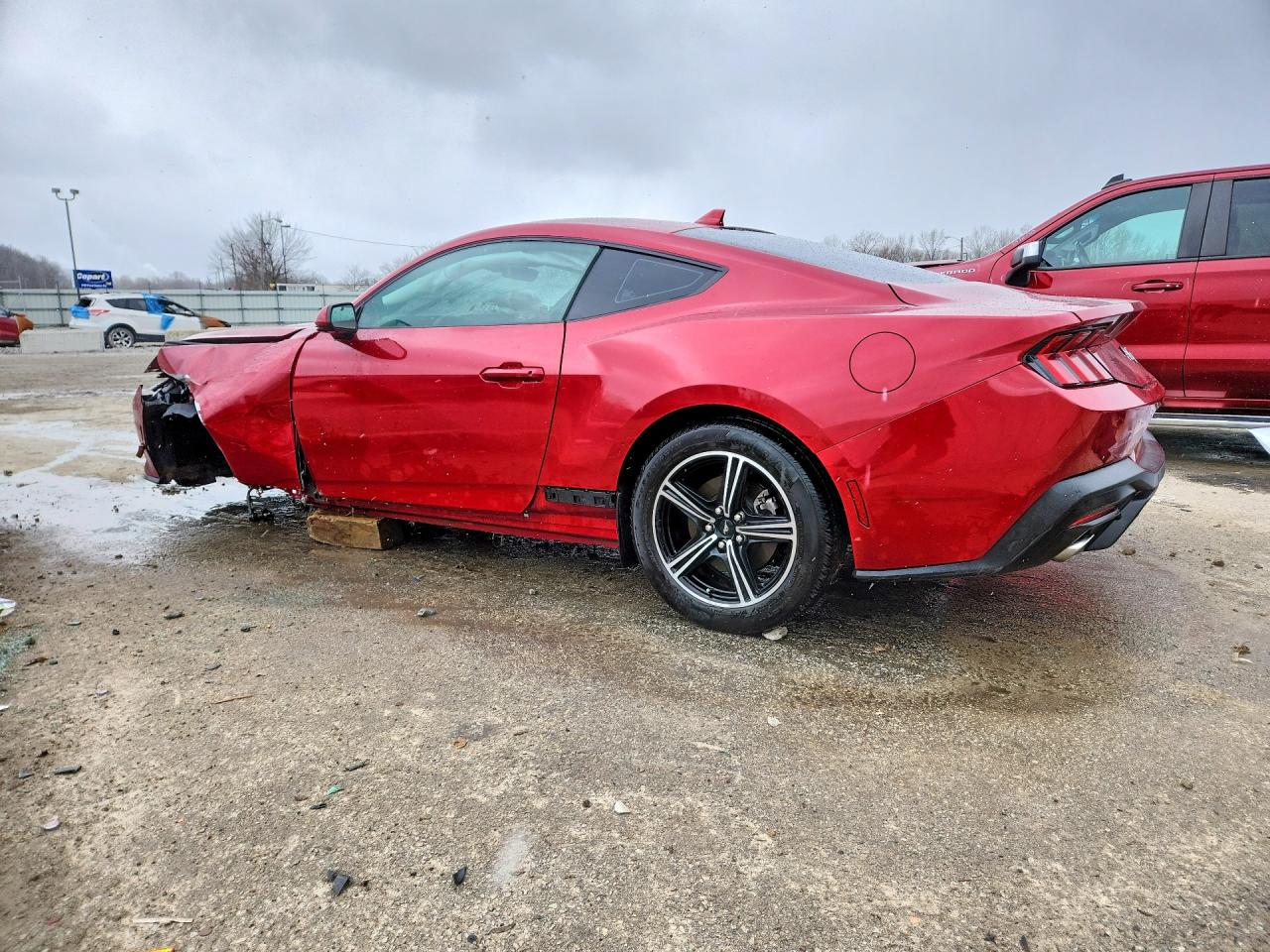 2024 FORD MUSTANG photo 3