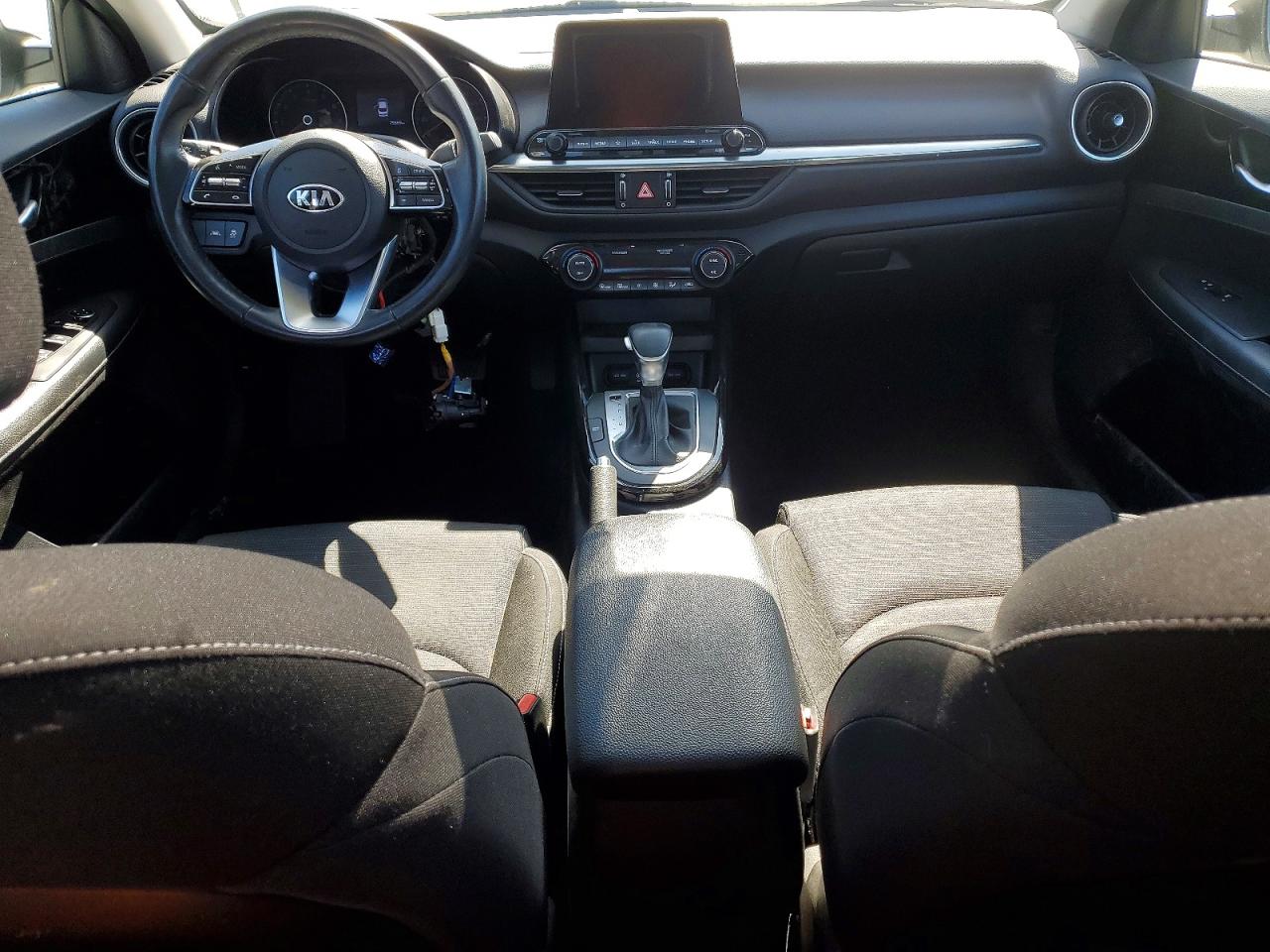 2019 KIA FORTE photo 8