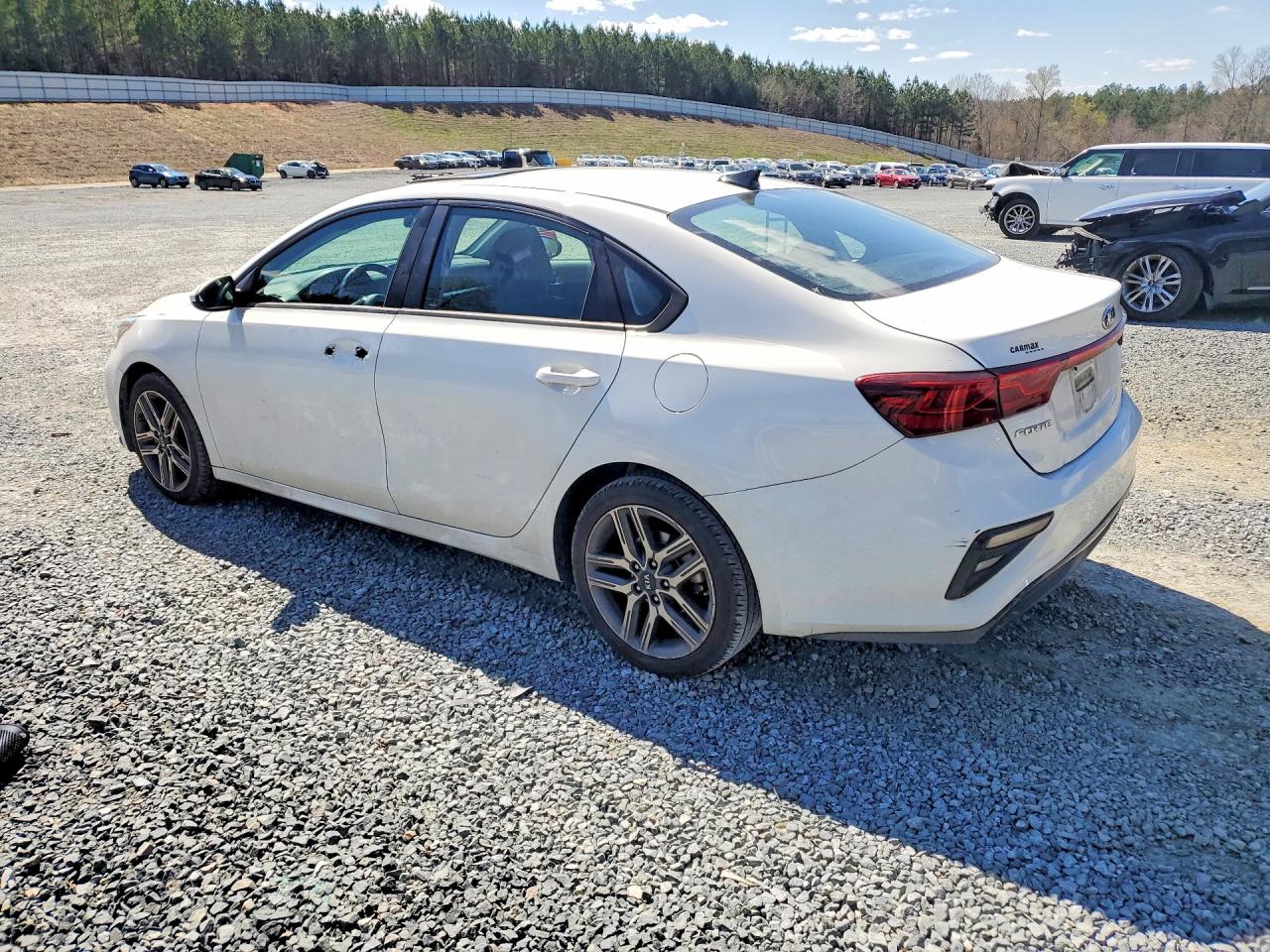 2019 KIA FORTE photo 2