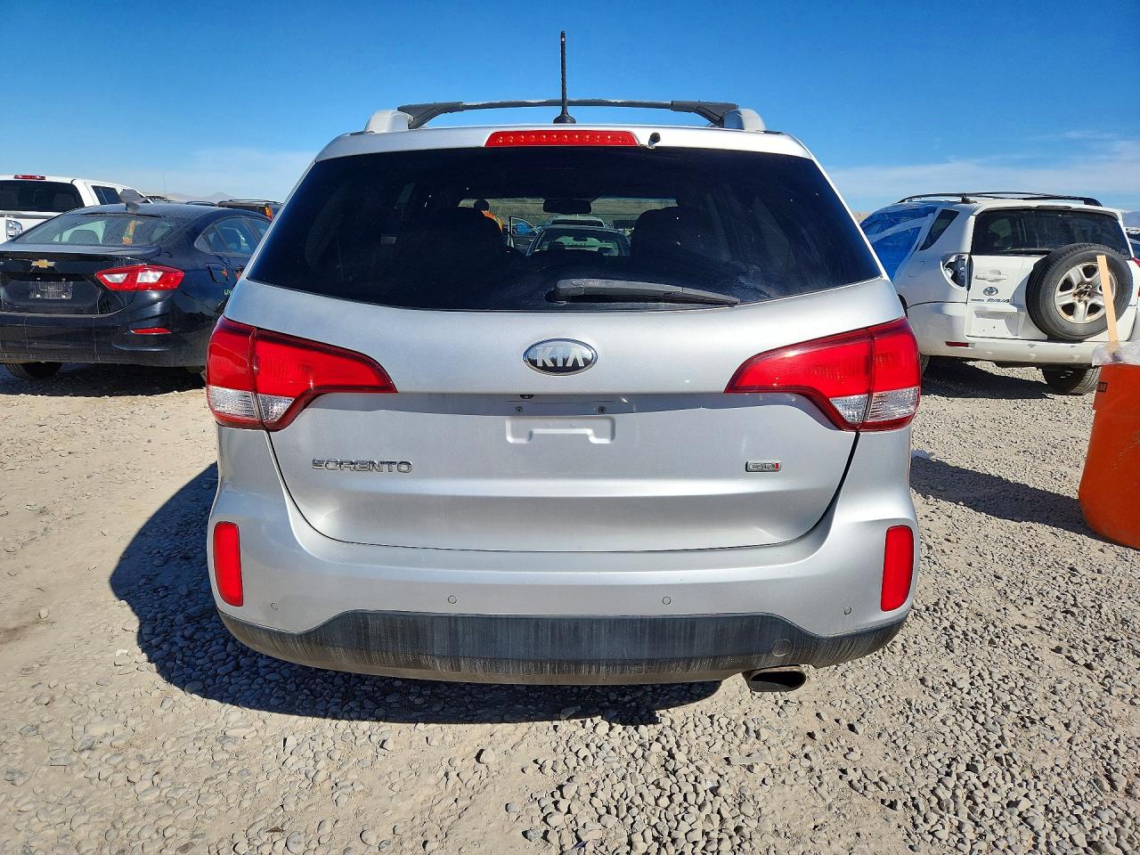 2014 KIA SORENTO LX photo 11