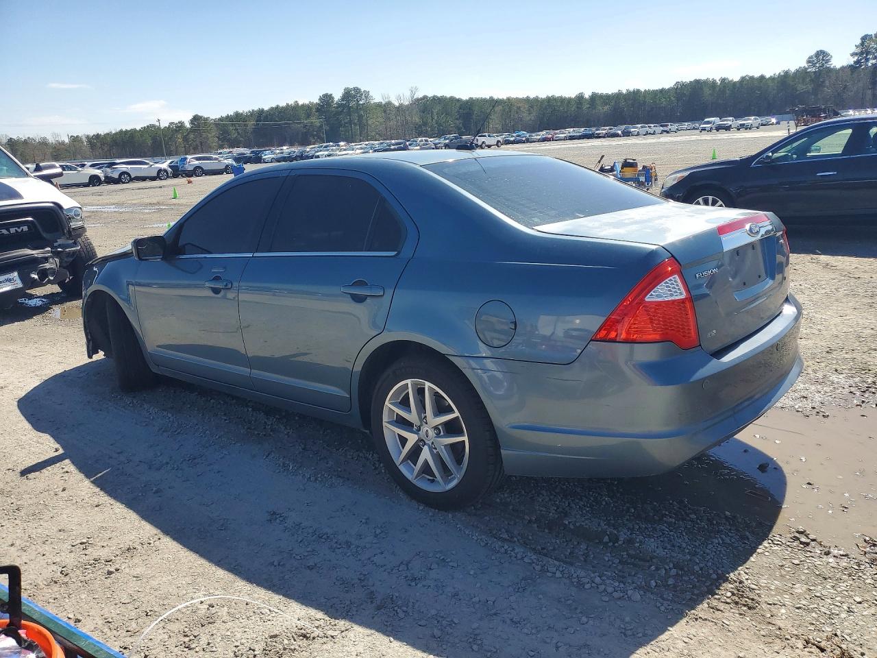 2011 FORD FUSION SEL photo 3