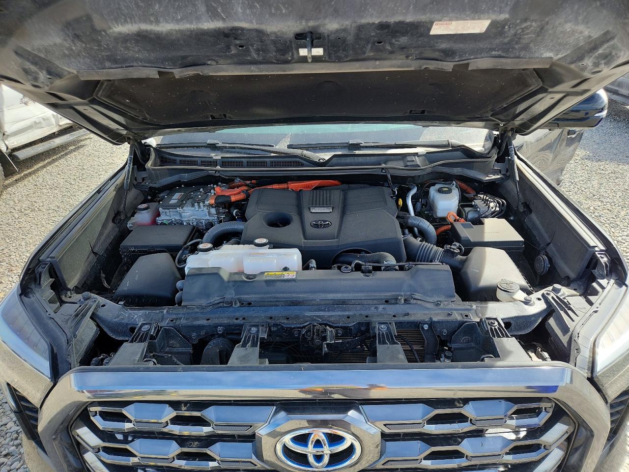 2024 TOYOTA TUNDRA PLATINUM HV photo 21