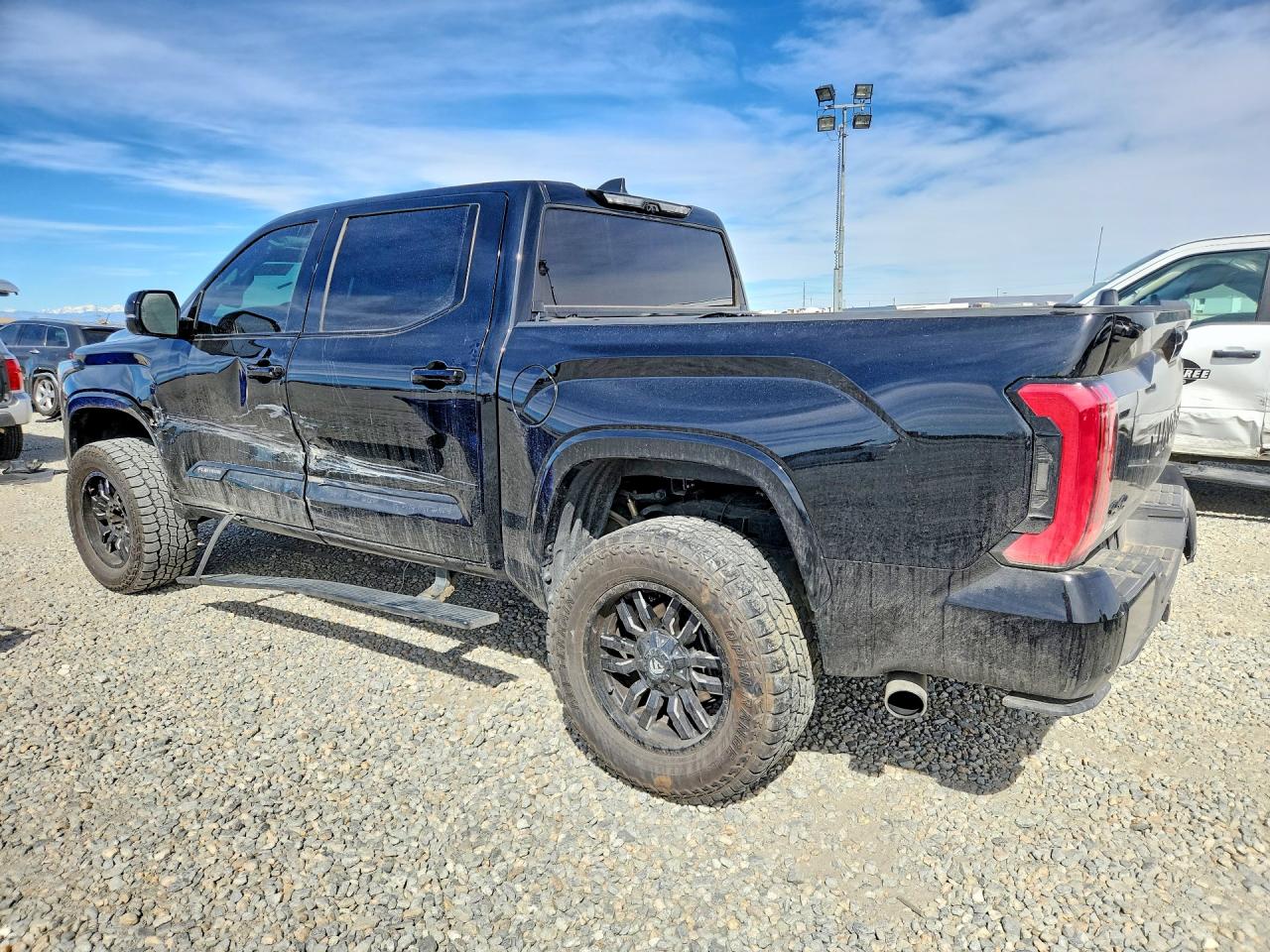 2024 TOYOTA TUNDRA PLATINUM HV photo 3