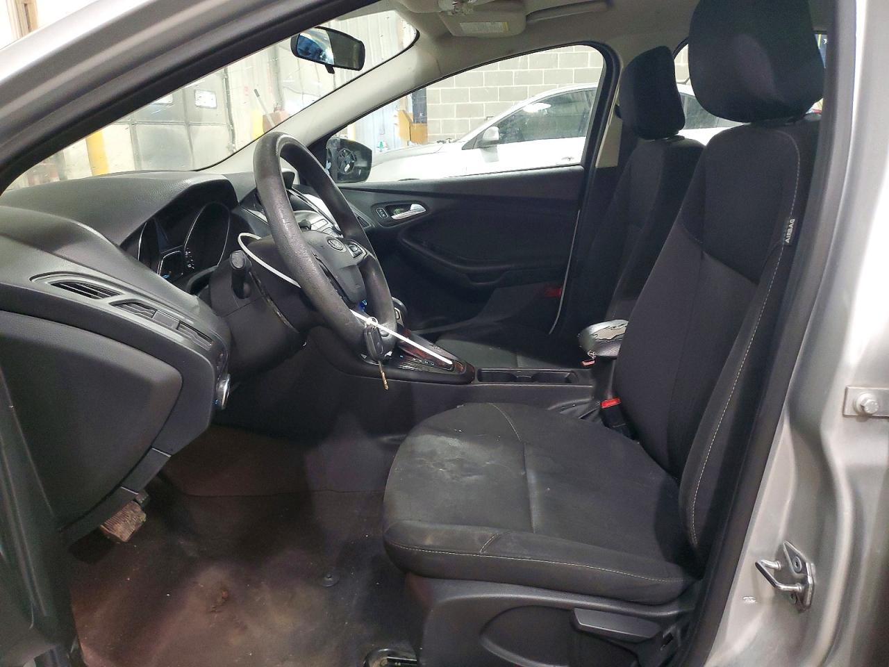 2018 FORD FOCUS SE photo 19