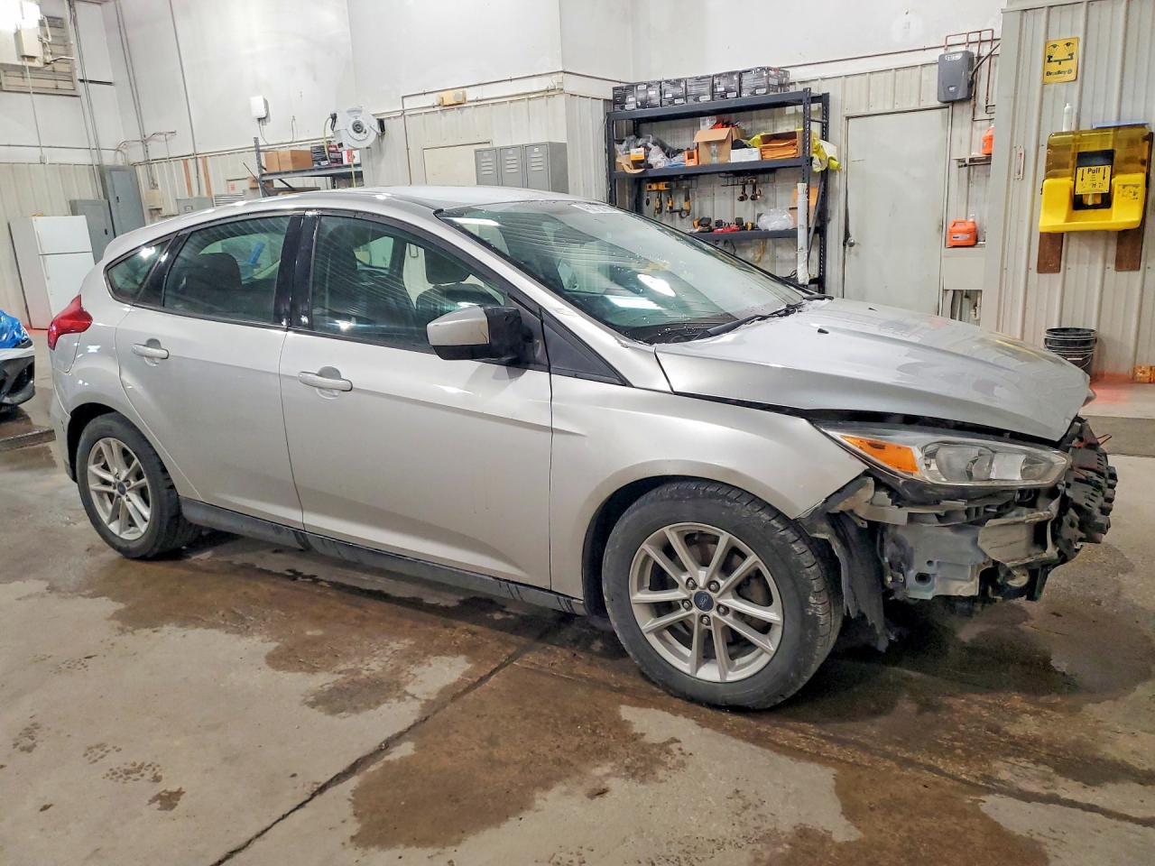 2018 FORD FOCUS SE photo 10
