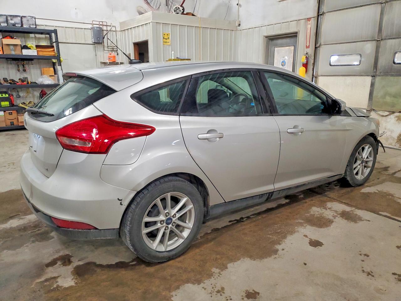 2018 FORD FOCUS SE photo 7