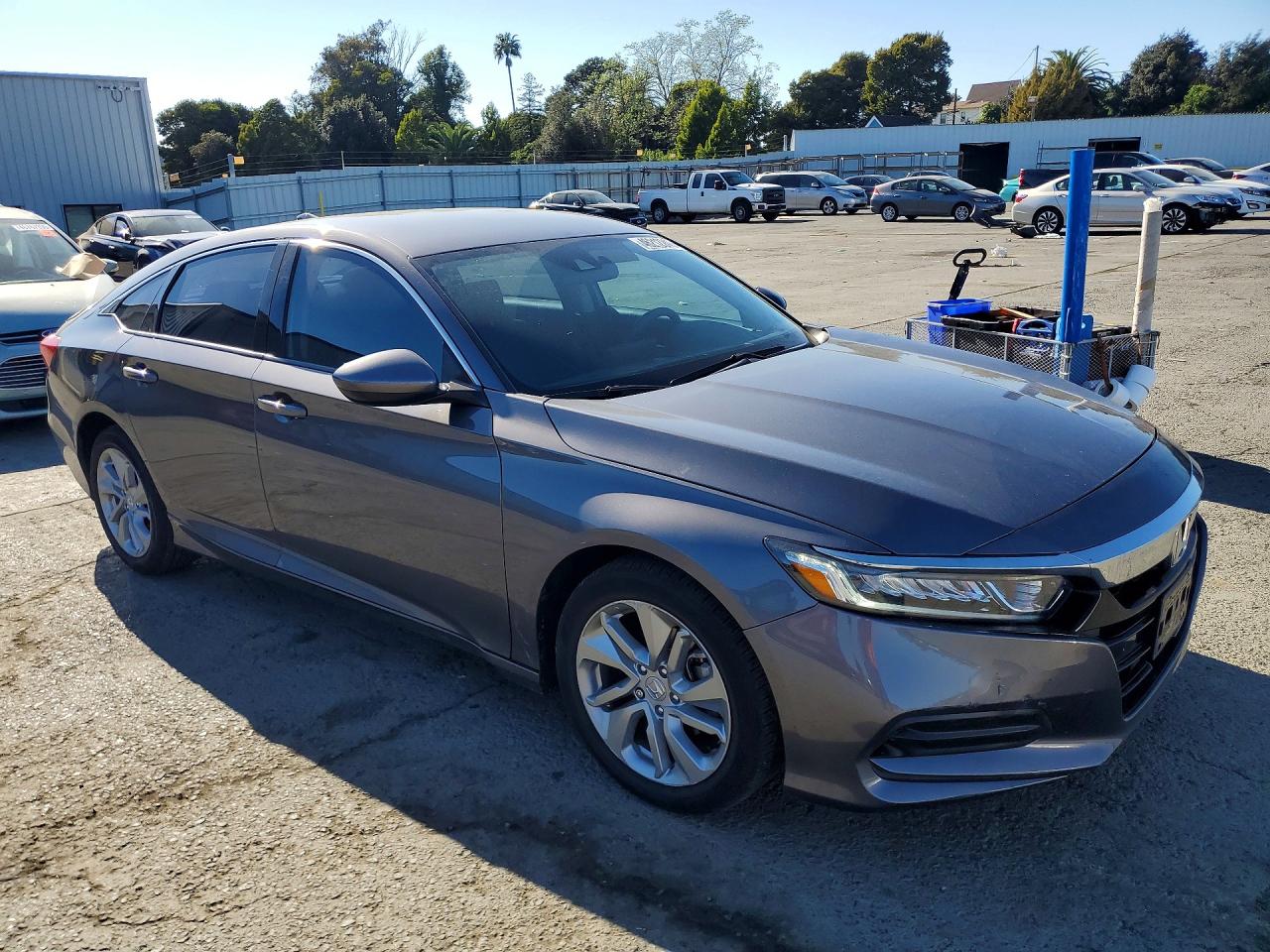 2020 HONDA ACCORD LX photo 10