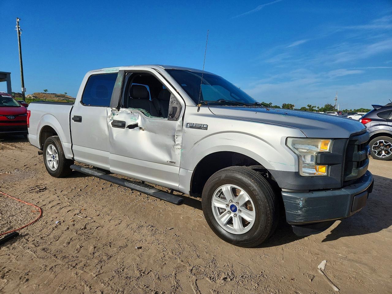 2015 FORD F150 SUPERCREW photo 4