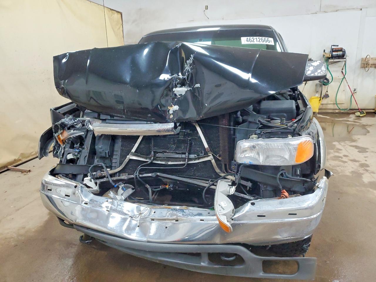 2002 GMC NEW SIERRA K1500 photo 9