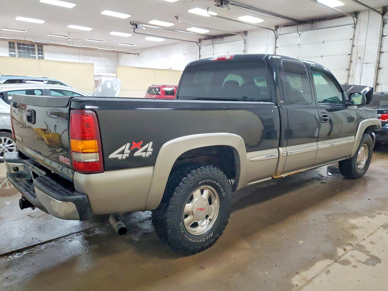 2002 GMC NEW SIERRA K1500 photo 5