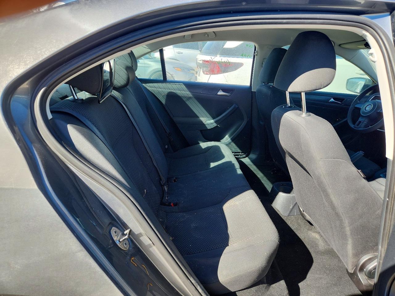 2012 VOLKSWAGEN JETTA BASE photo 19