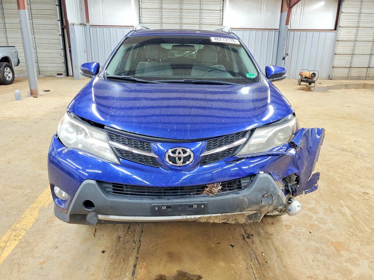 2015 TOYOTA RAV4 XLE photo 9