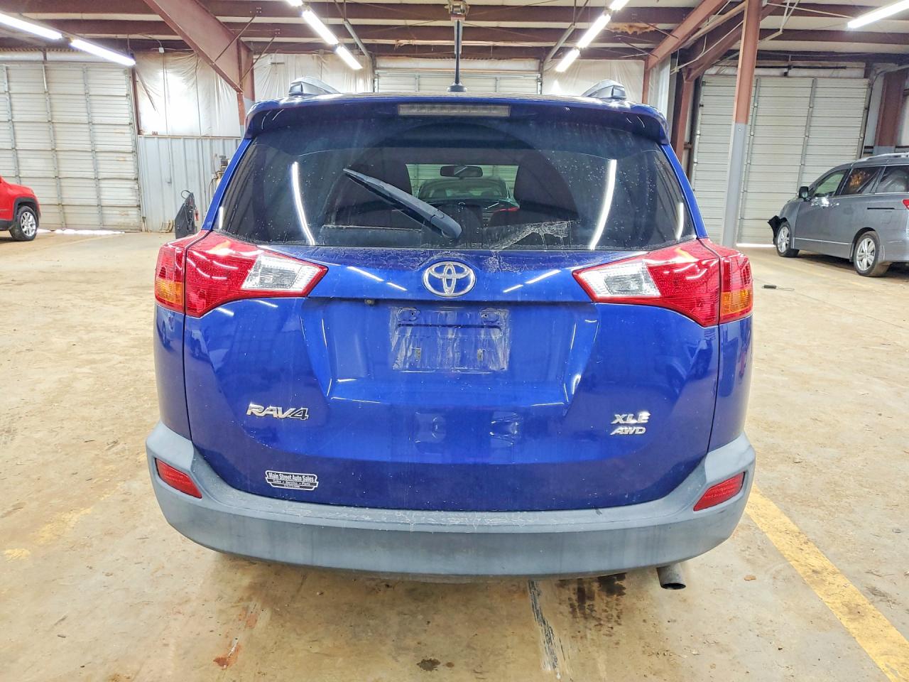 2015 TOYOTA RAV4 XLE photo 11