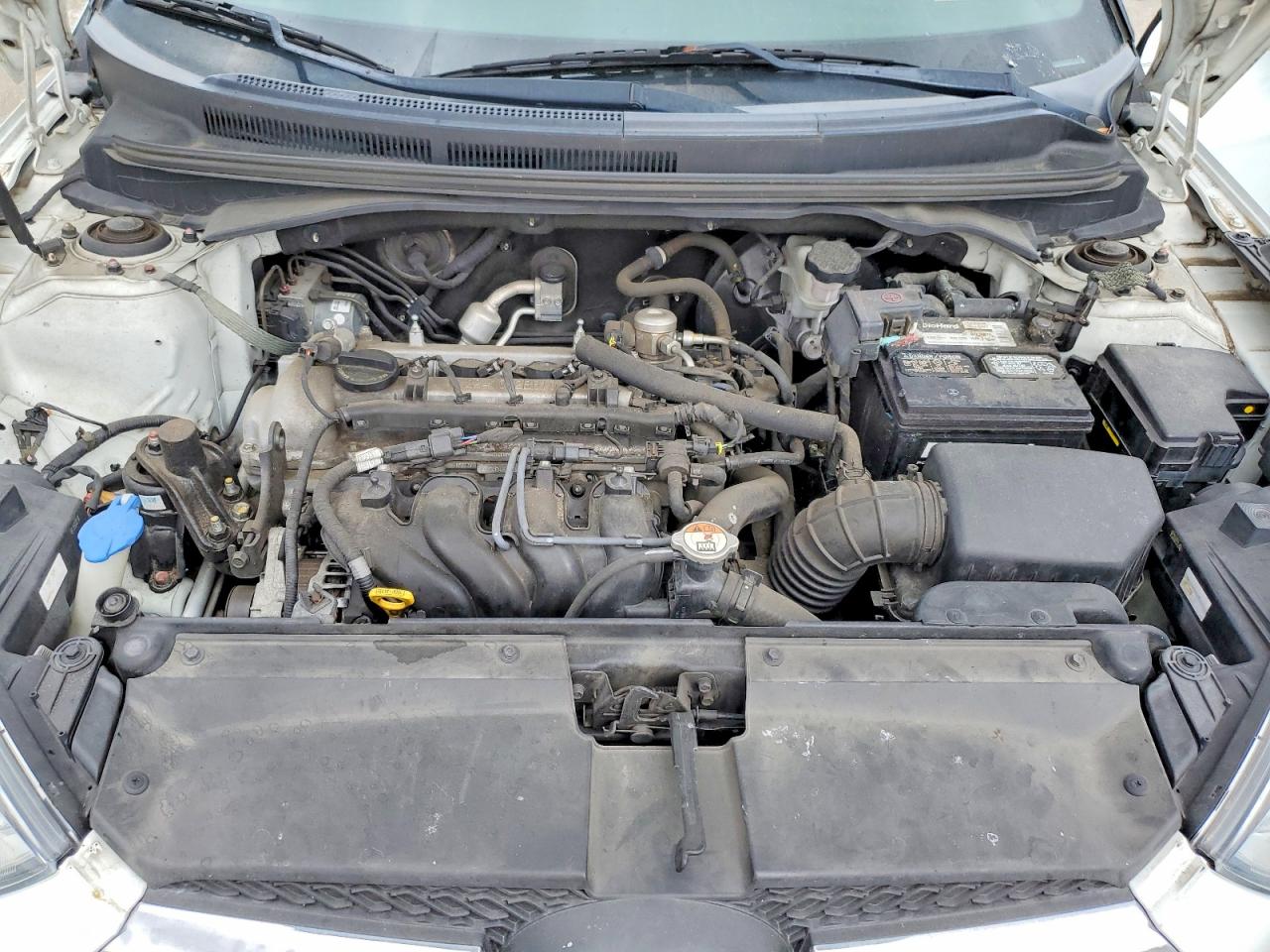 2013 HYUNDAI VELOSTER BASE photo 11