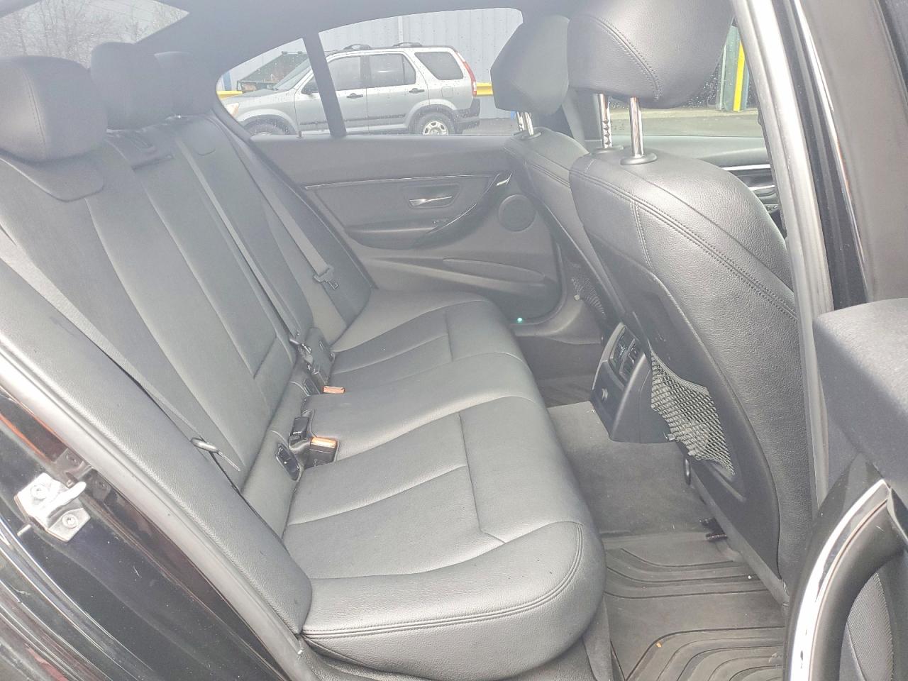 2016 BMW 328 XI SULEV photo 10