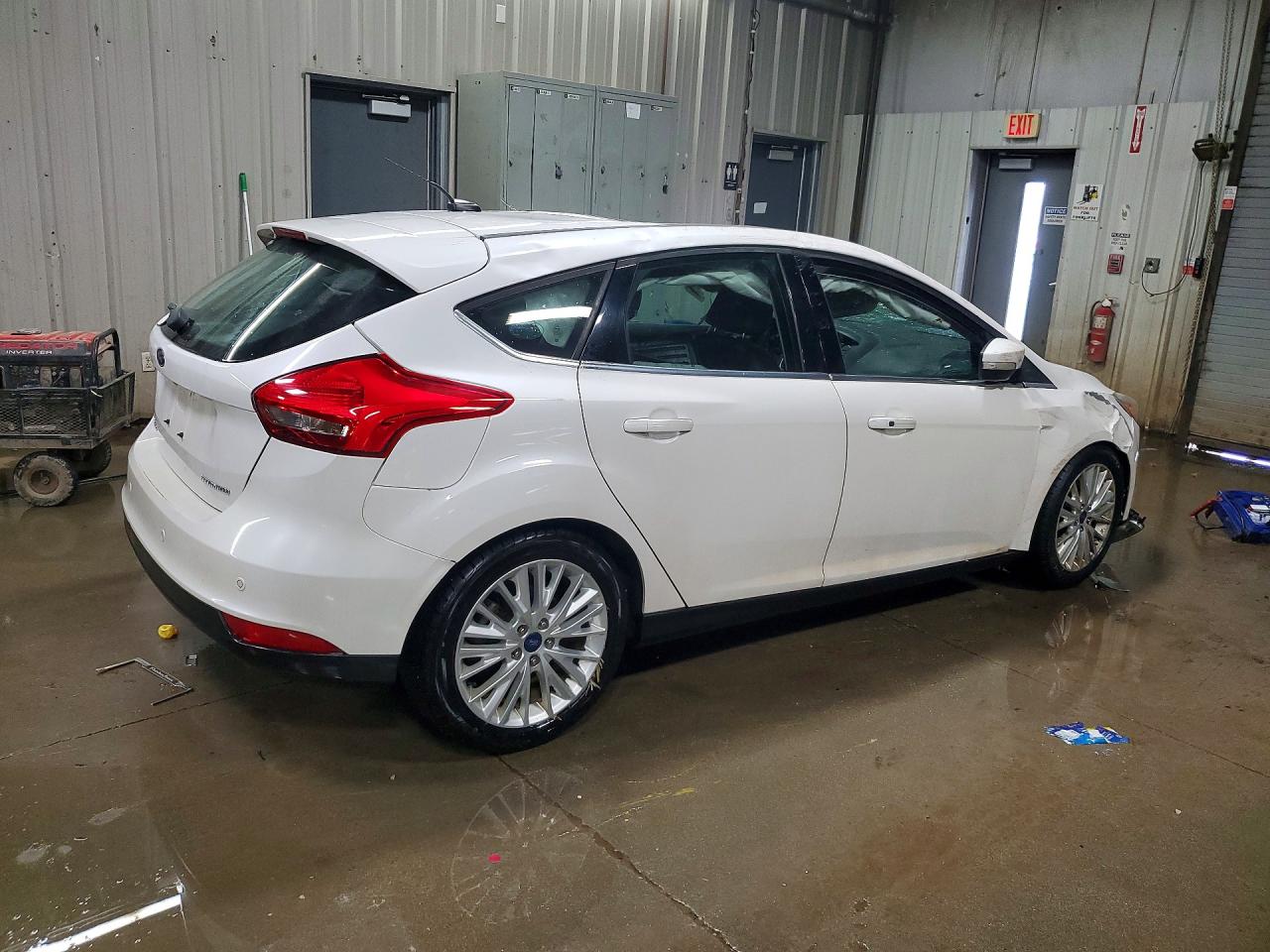 2017 FORD FOCUS TITANIUM photo 5