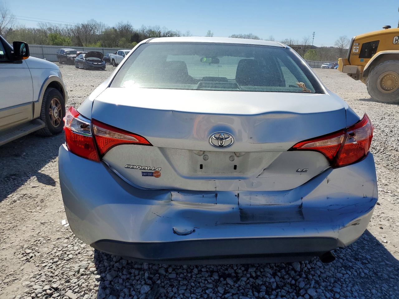 2017 TOYOTA COROLLA photo 6