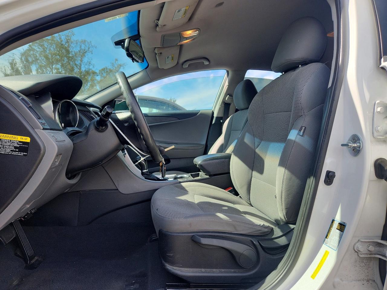 2014 HYUNDAI SONATA photo 19
