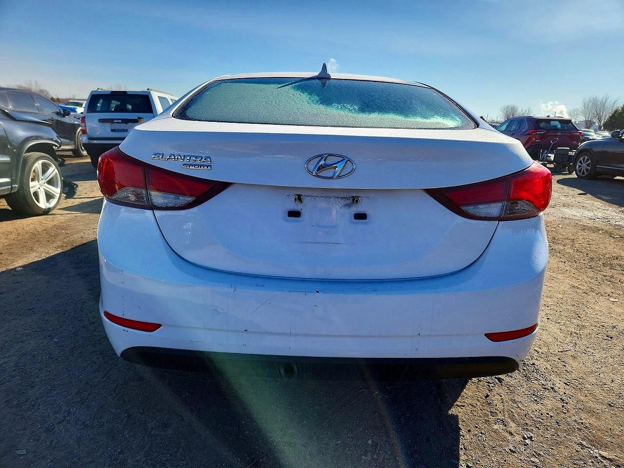 2015 HYUNDAI ELANTRA SE photo 16