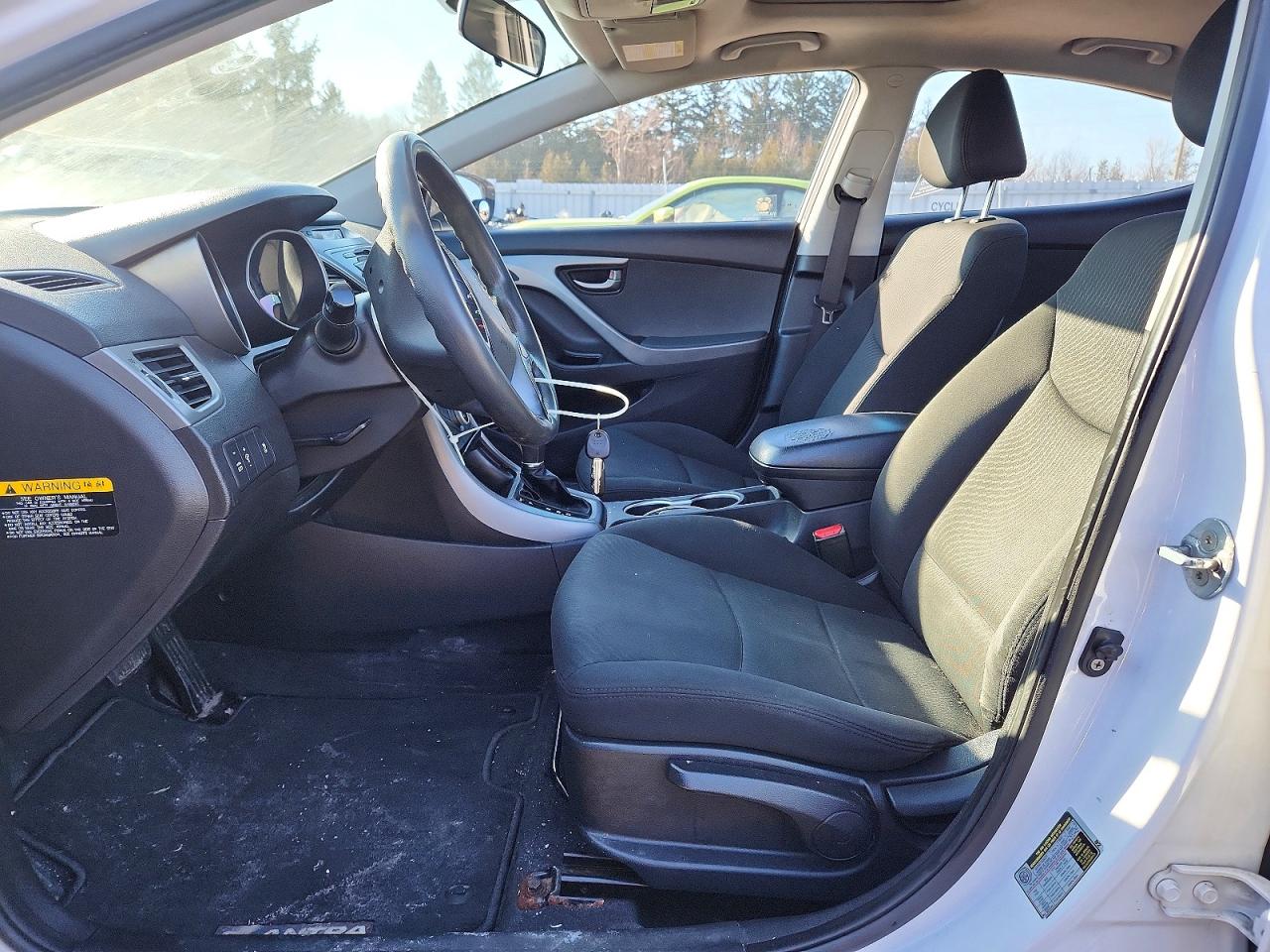 2015 HYUNDAI ELANTRA SE photo 19