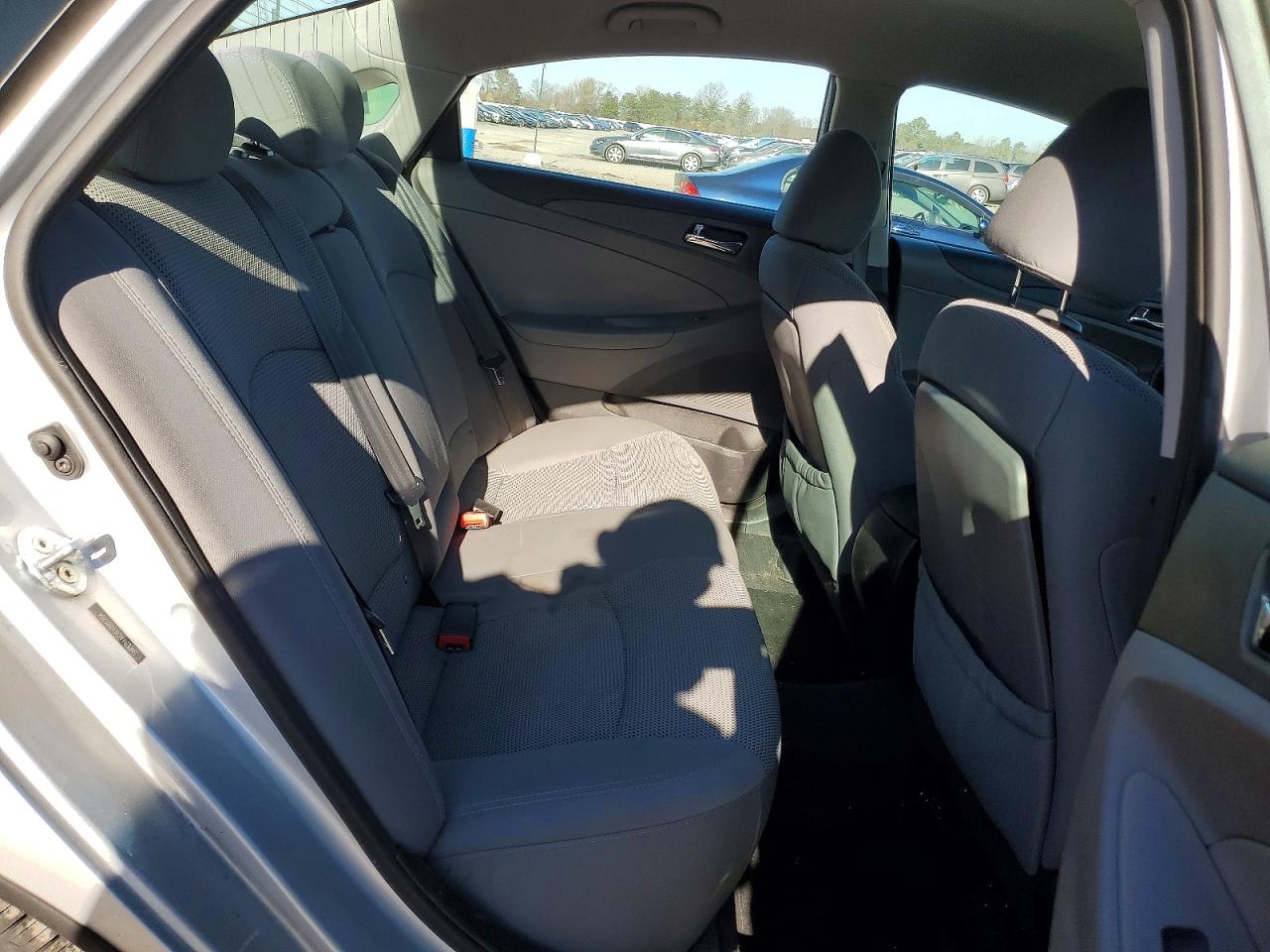 2014 HYUNDAI SONATA GLS photo 19