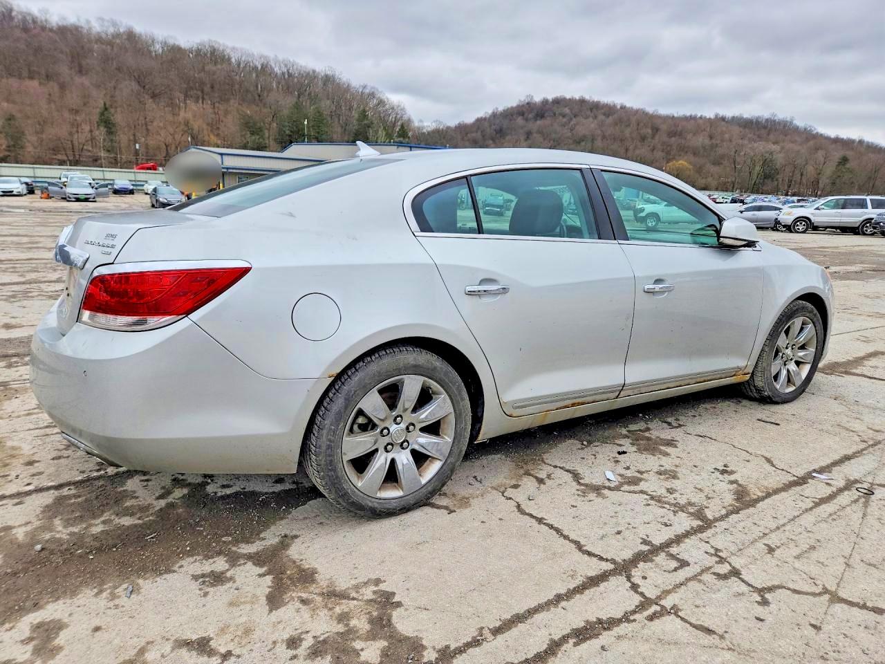 2011 BUICK LACROSSE CXS photo 3