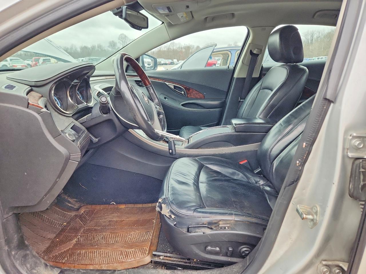 2011 BUICK LACROSSE CXS photo 7