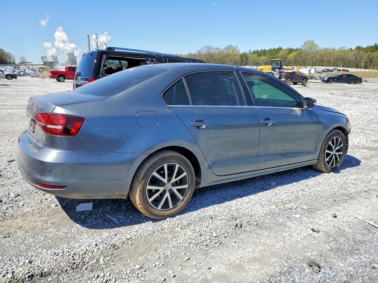 2017 VOLKSWAGEN JETTA SE photo 5