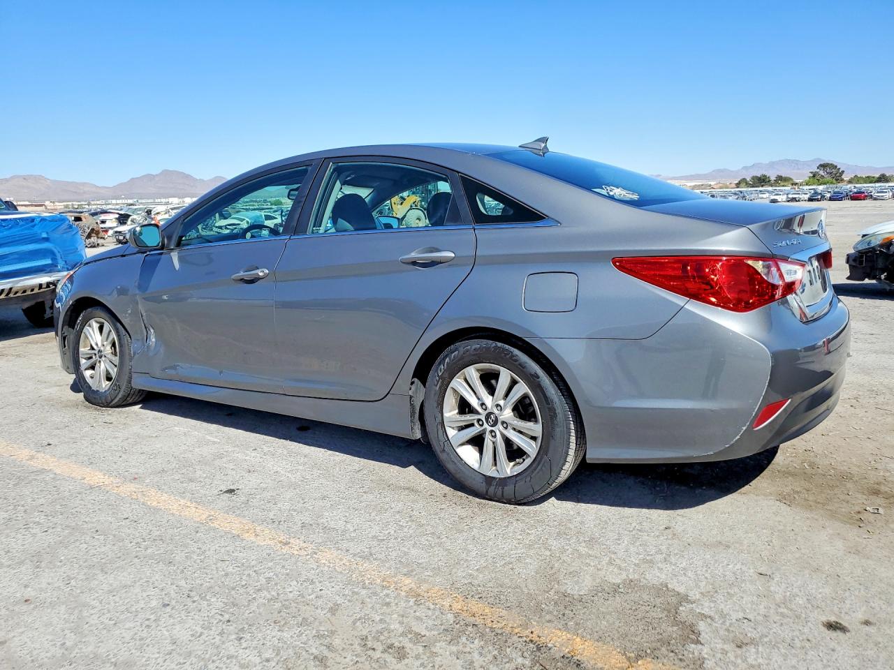 2014 HYUNDAI SONATA GLS photo 2