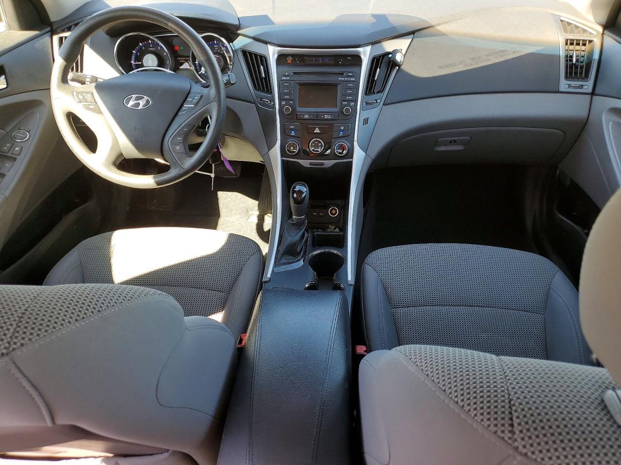 2014 HYUNDAI SONATA GLS photo 8