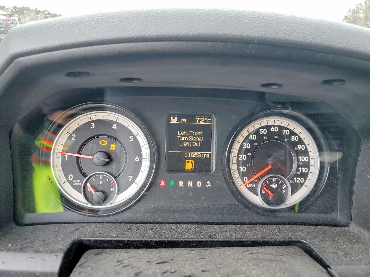 2014 RAM 1500 ST photo 9