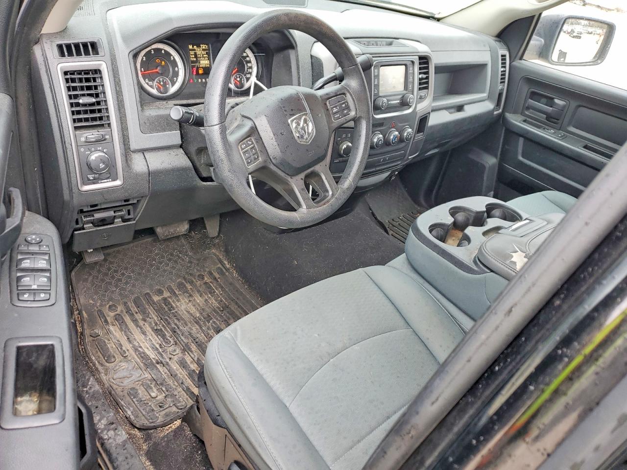 2014 RAM 1500 ST photo 8