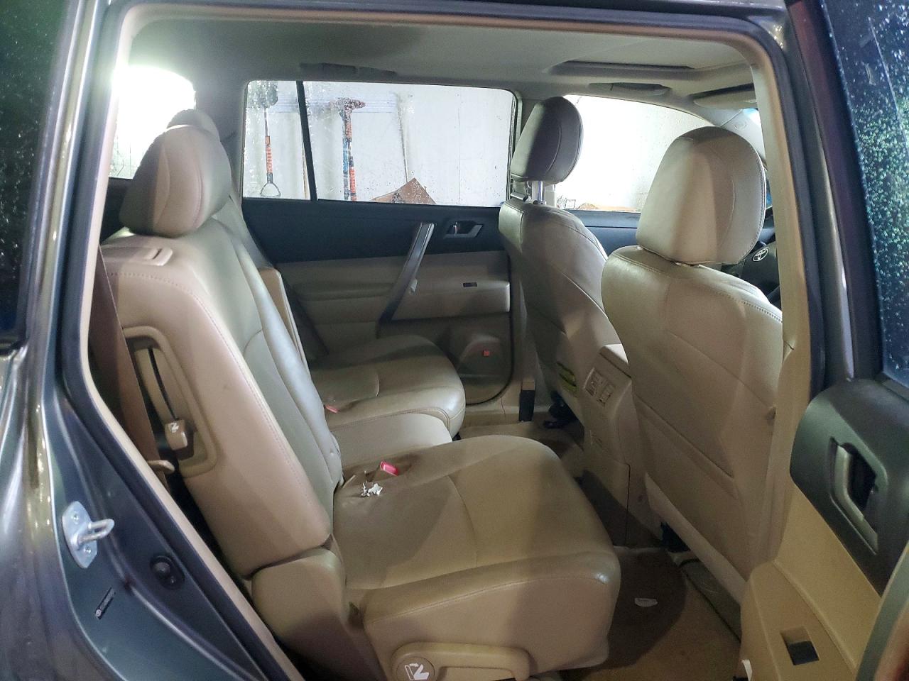 2008 TOYOTA HIGHLANDER SPORT photo 11