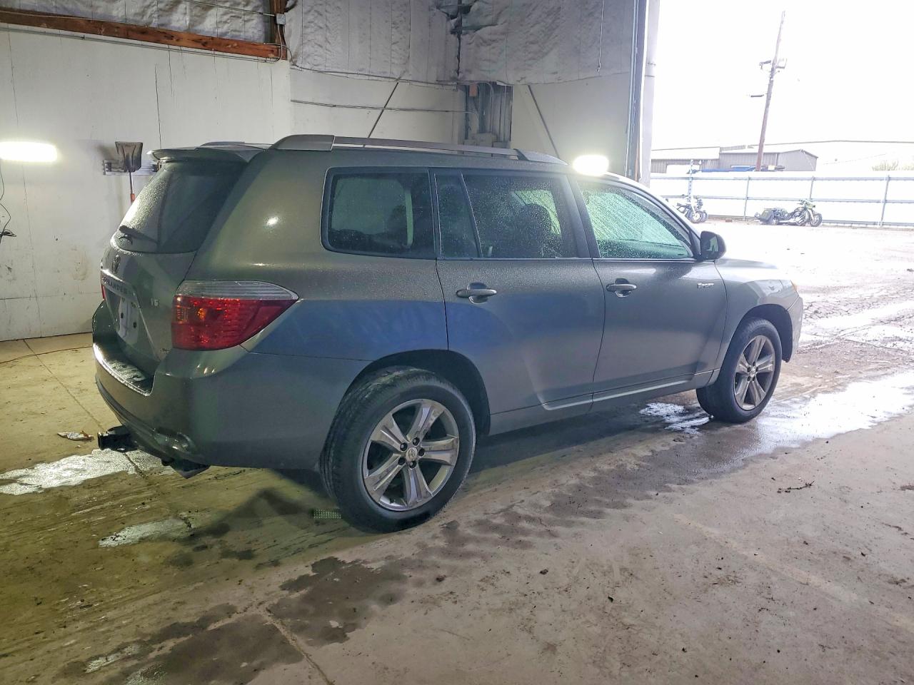 2008 TOYOTA HIGHLANDER SPORT photo 3