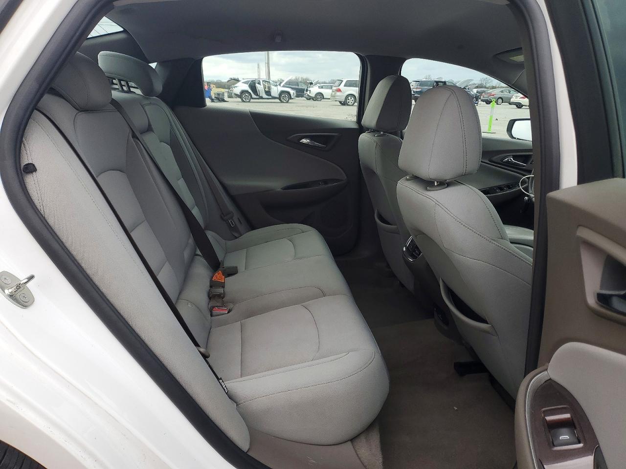 2018 CHEVROLET MALIBU LT photo 10