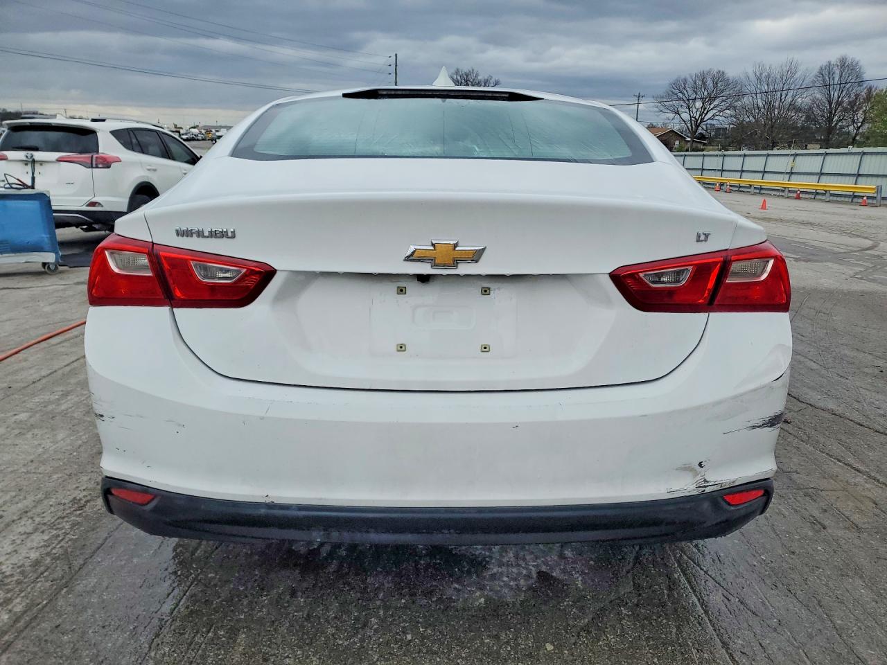 2018 CHEVROLET MALIBU LT photo 6