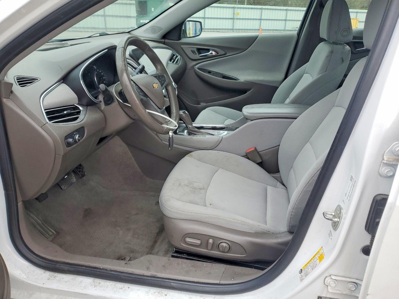 2018 CHEVROLET MALIBU LT photo 7