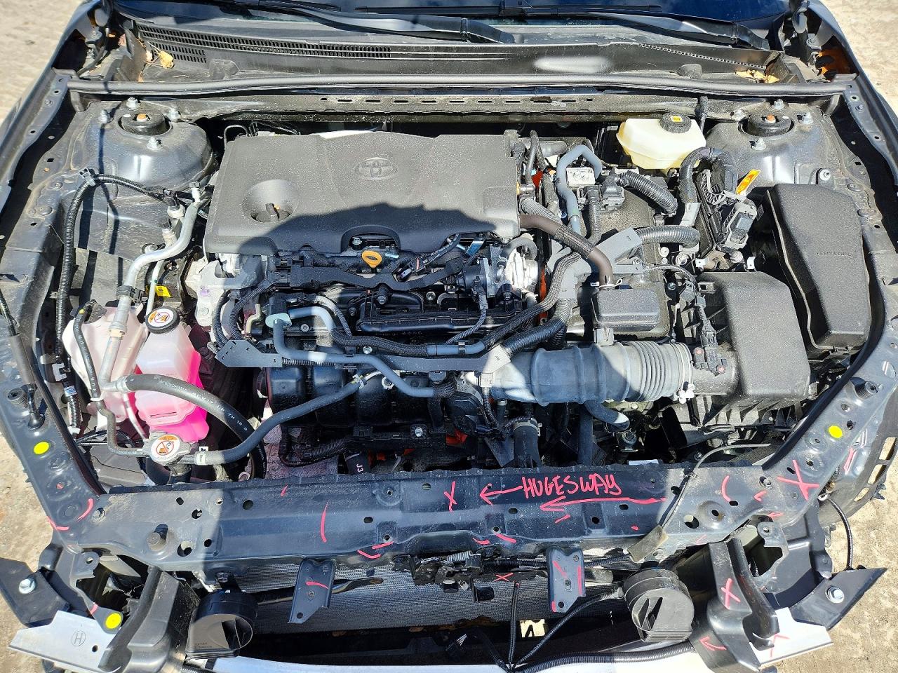 2025 TOYOTA CAMRY XLE photo 11