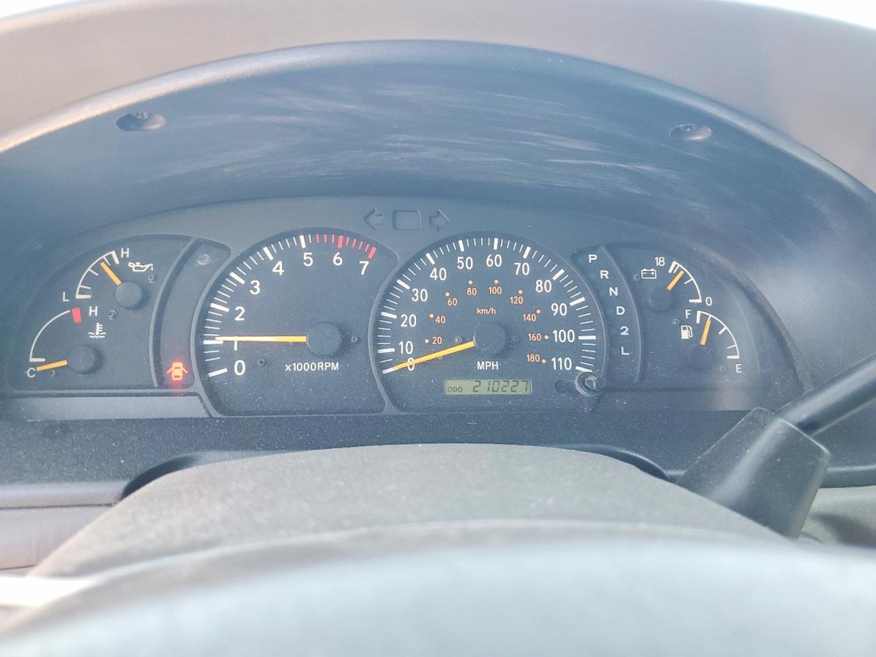 2000 TOYOTA TUNDRA photo 9