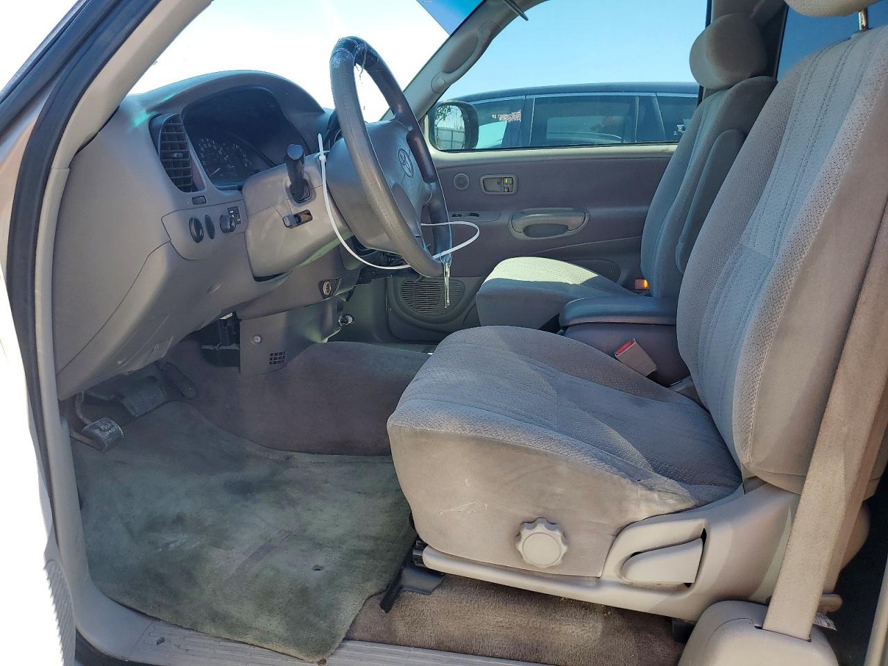 2000 TOYOTA TUNDRA photo 7
