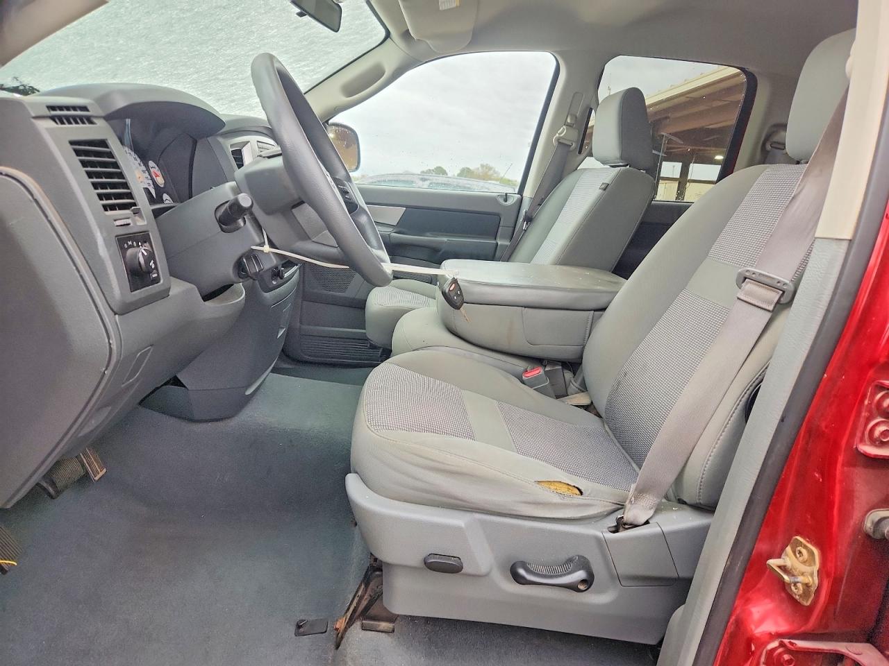 2007 DODGE RAM 1500 ST photo 13