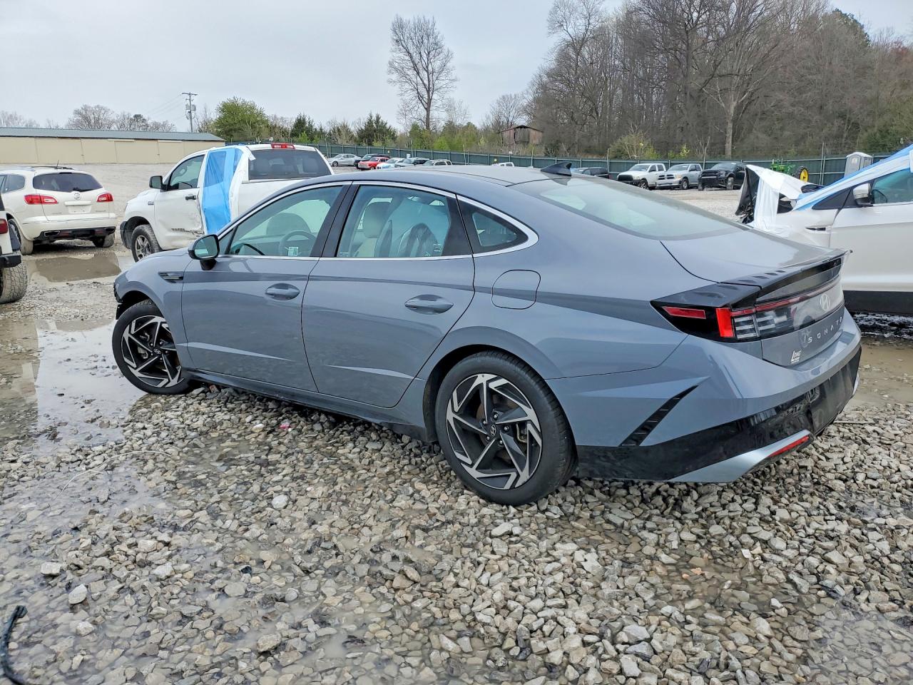 2024 HYUNDAI SONATA SEL photo 3