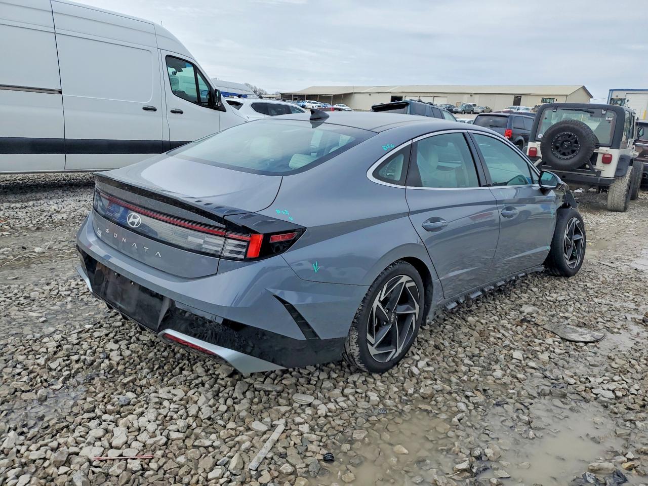 2024 HYUNDAI SONATA SEL photo 5