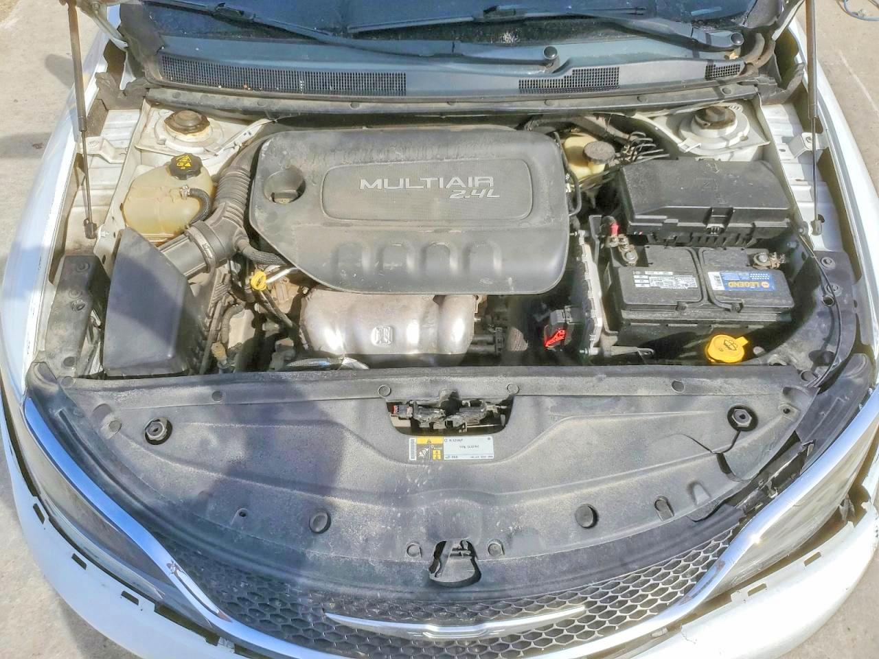 2015 CHRYSLER 200 C photo 11