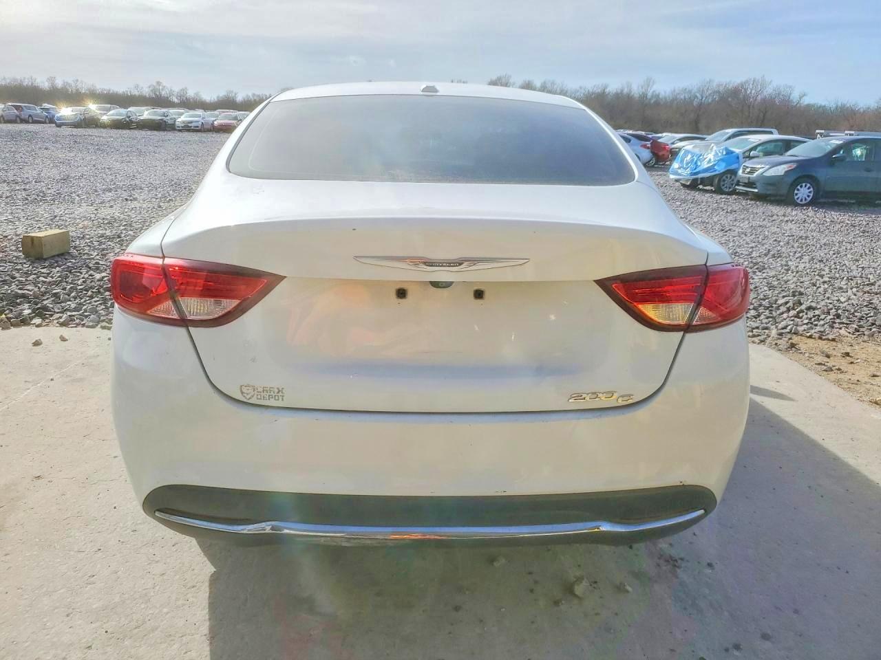 2015 CHRYSLER 200 C photo 6