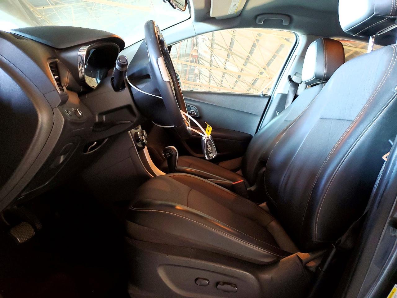 2018 CHEVROLET TRAX 1LT photo 13