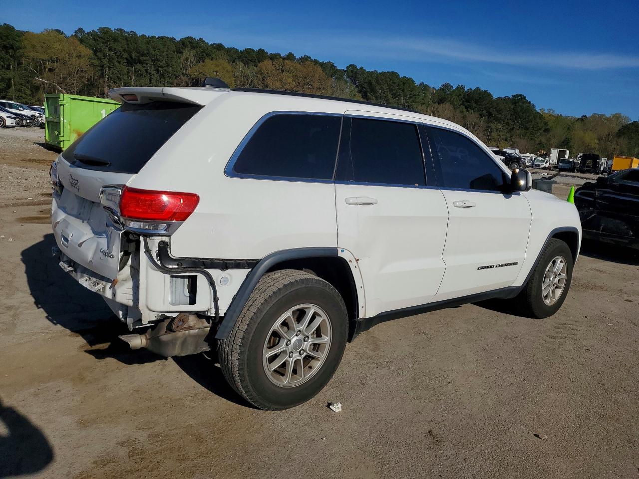 2018 JEEP GRAND CHEROKEE LAREDO photo 3