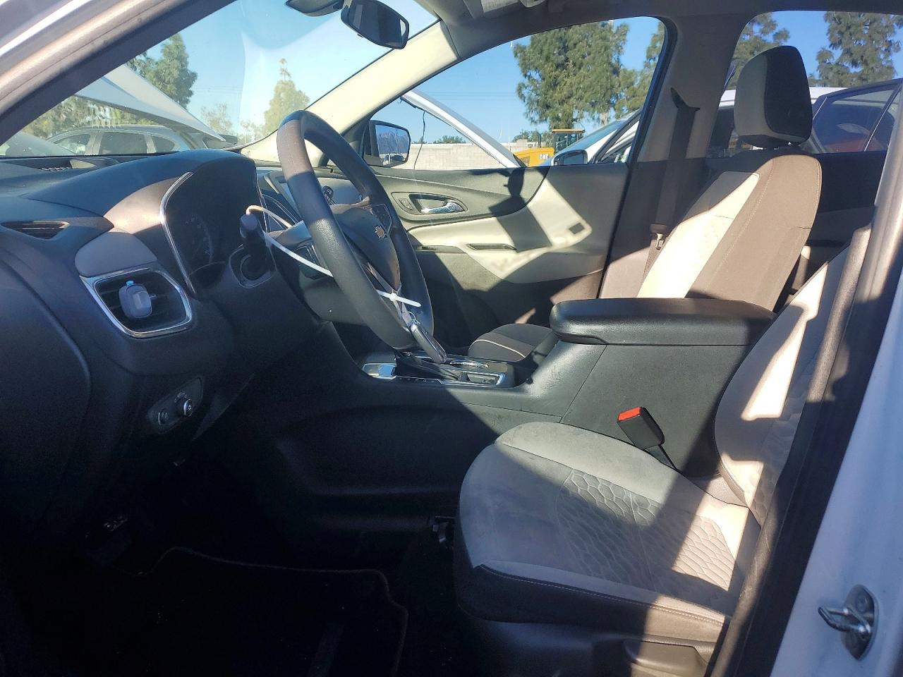 2018 CHEVROLET EQUINOX LS photo 19