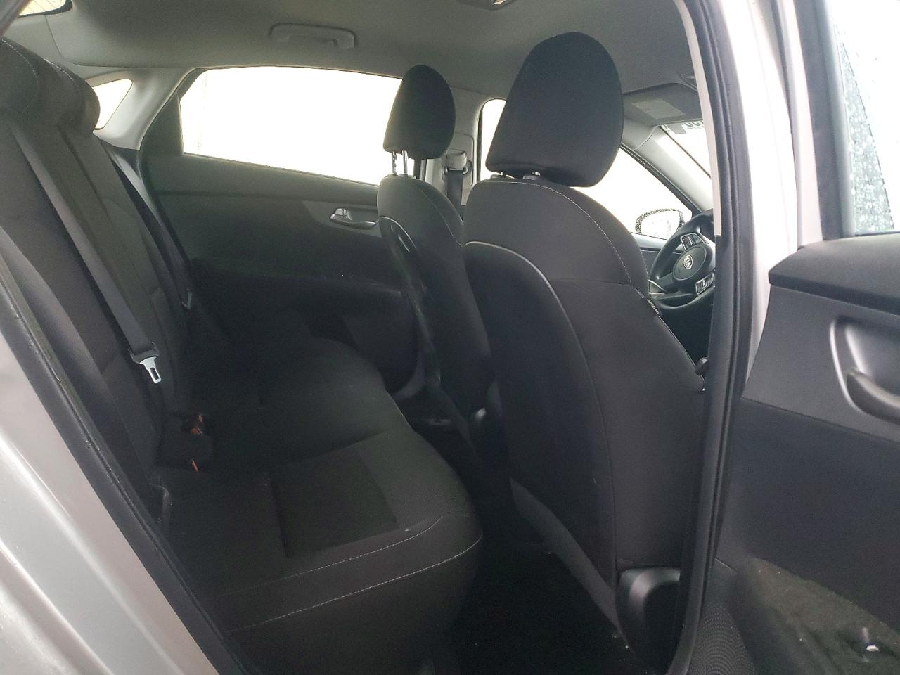 2021 KIA FORTE LXS photo 19